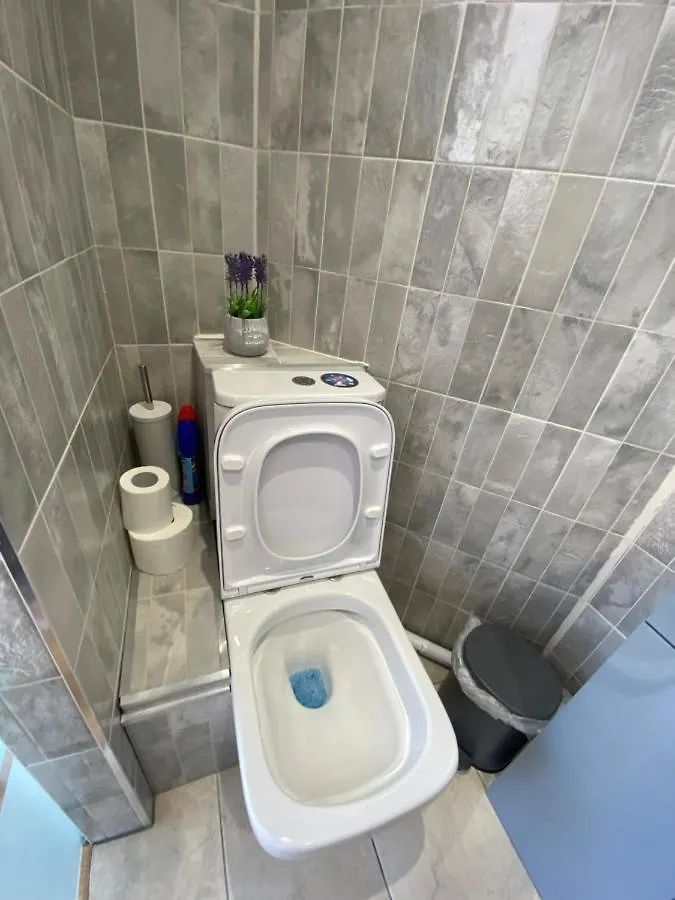 Seaside Rentals Bournemouth Centre - Large 3Br, Wifi, Beach 8 Min Walk 0*,
